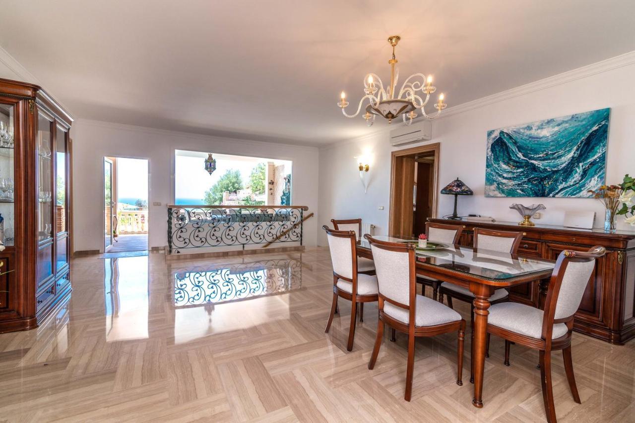 Vb Buganvilla 4bdr With Fantastic Sea Views Villa Benalmadena