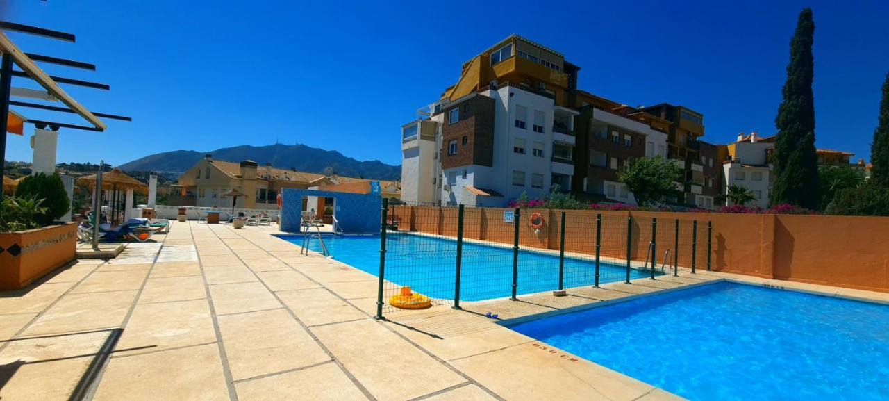 Apartment Sueno Del Mar - Terraza - Piscina - Playa - Pueblo Evita Benalmadena