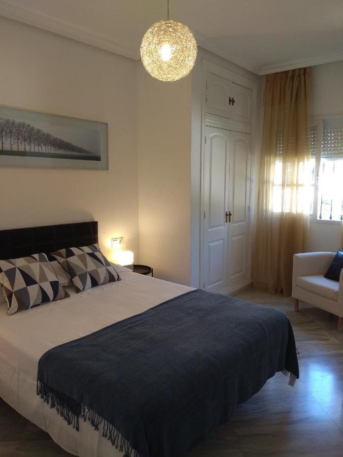 Apartamento Cerca Del Mar Con Piscina Y Parking.