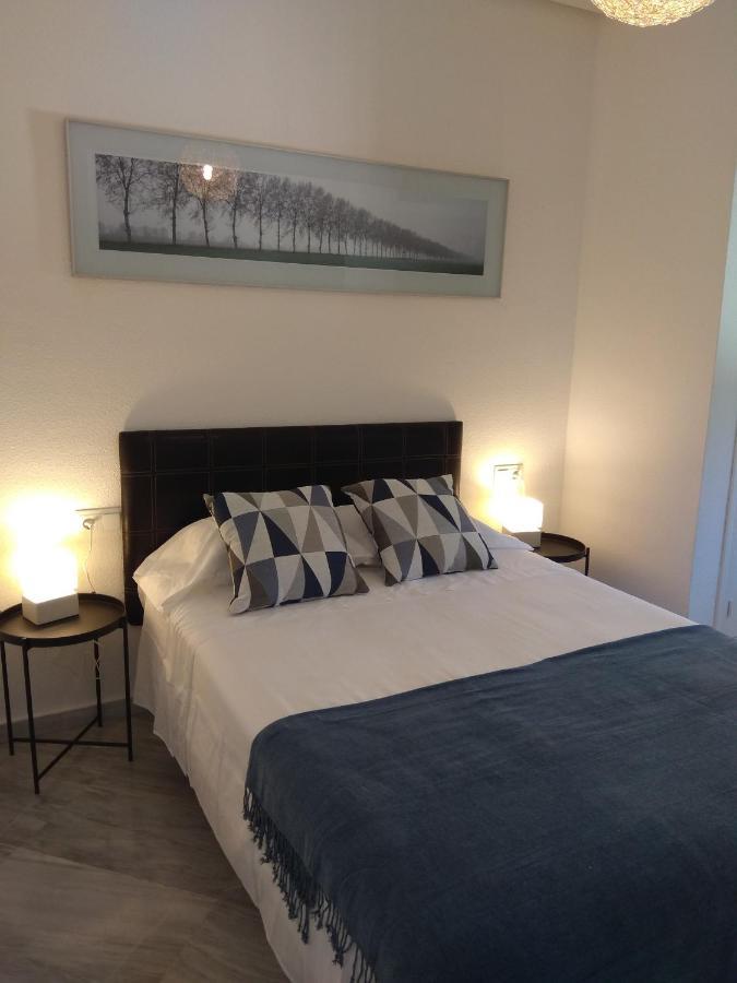 Apartamento Cerca Del Mar Con Piscina Y Parking. *