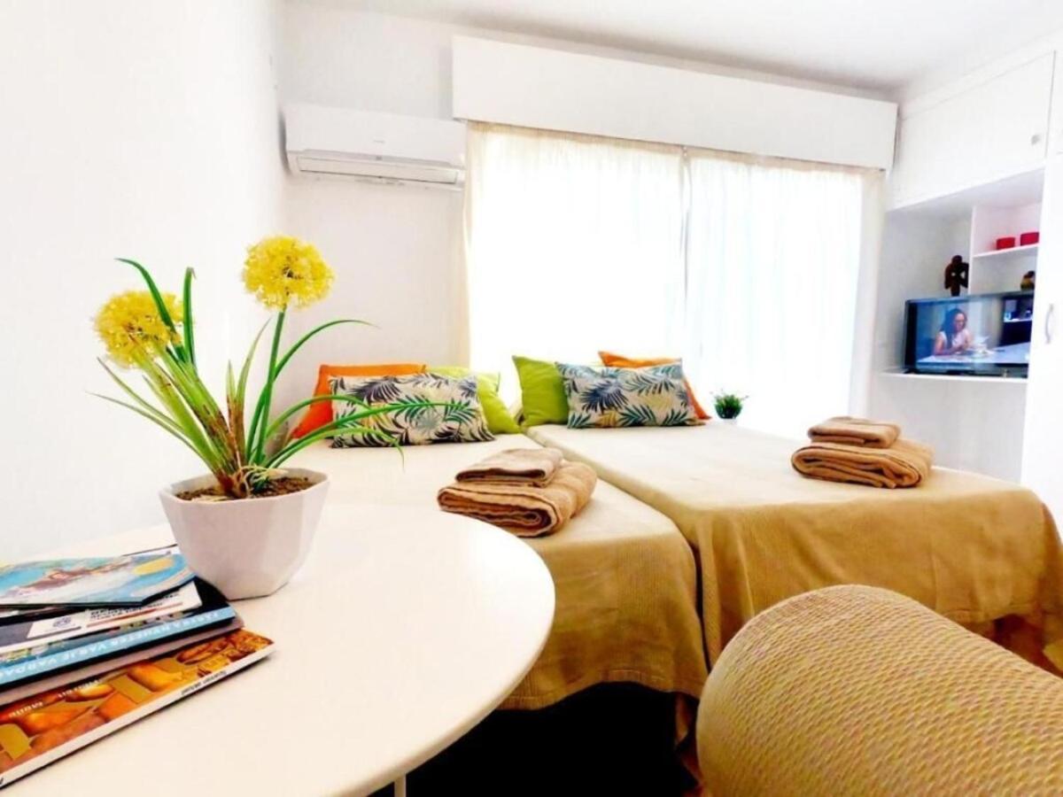 Apartamento Studio With Access To The Garden. Open Pool. Beach Very Close. Wifi & Netflix Free Benalmádena