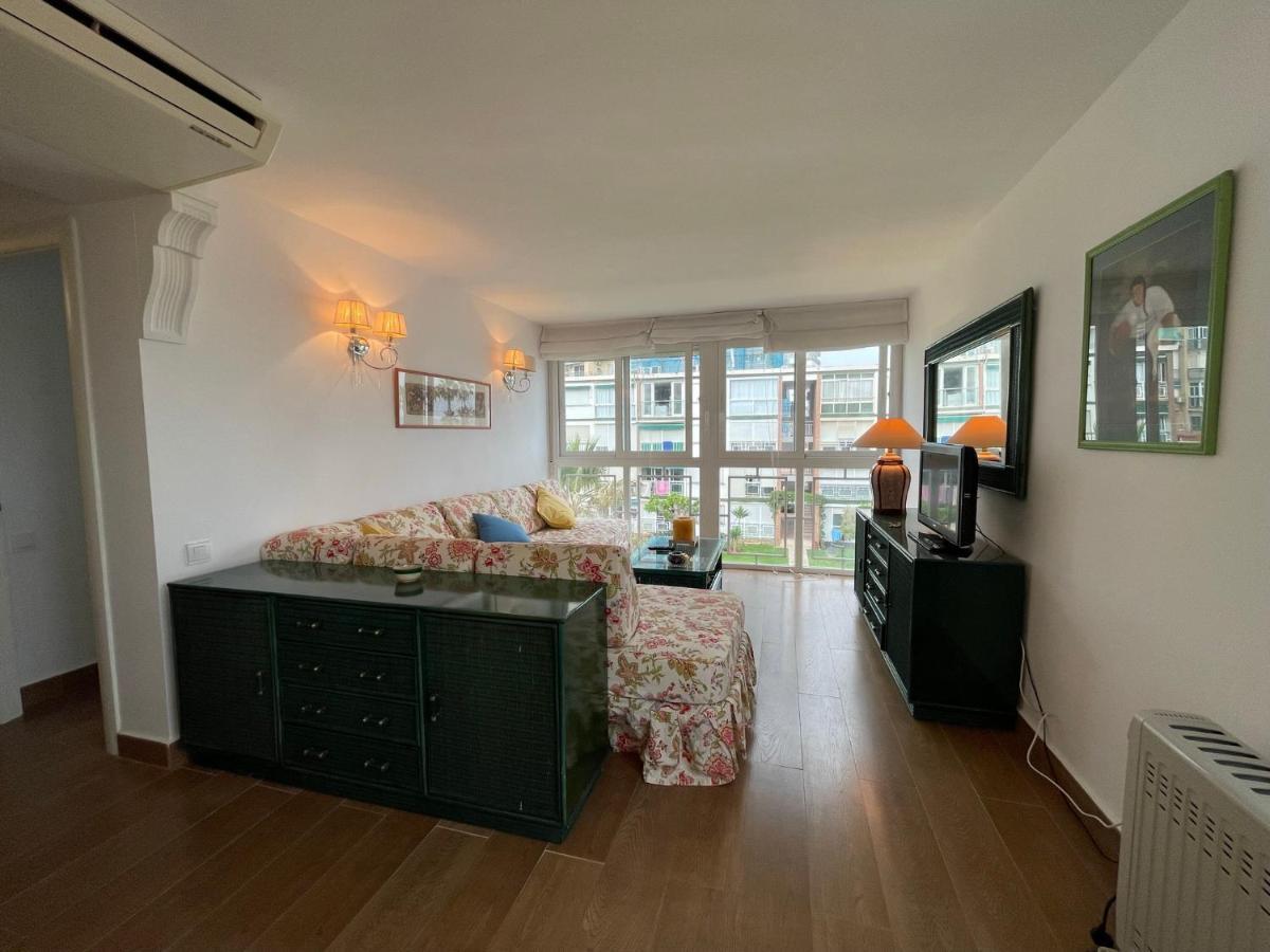 Acogedor Apartamento Con Piscina Y Vistas Al Mar Benalmadena
