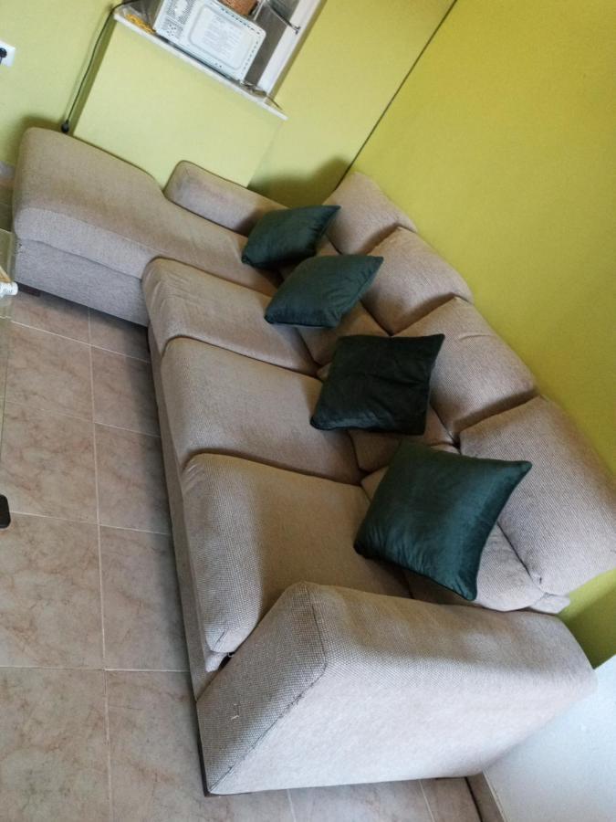Piso Costa Homestay *