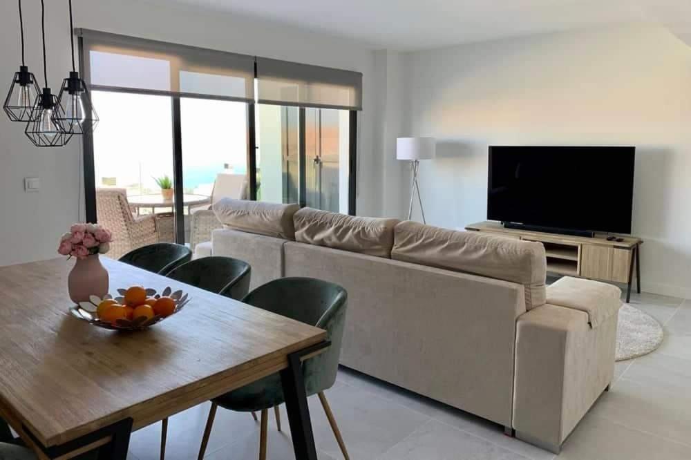Penthouse Rocas Blancas Appartement