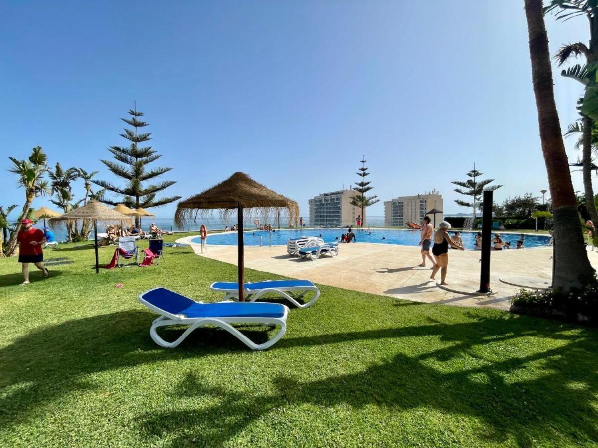 Appartement And Pool Holidays At The Grand Coloso