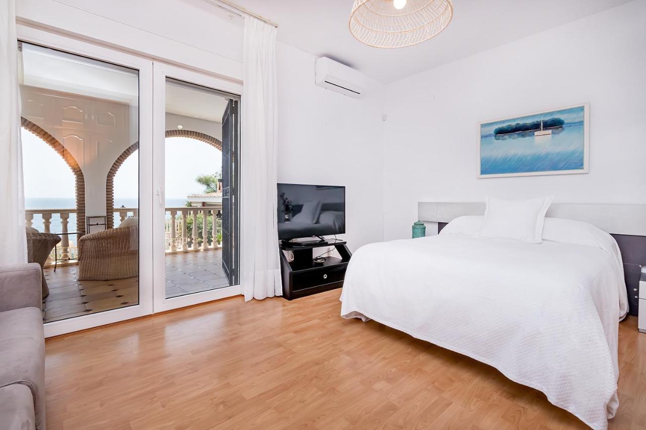Bhost - Sunrise Villa Benalmádena