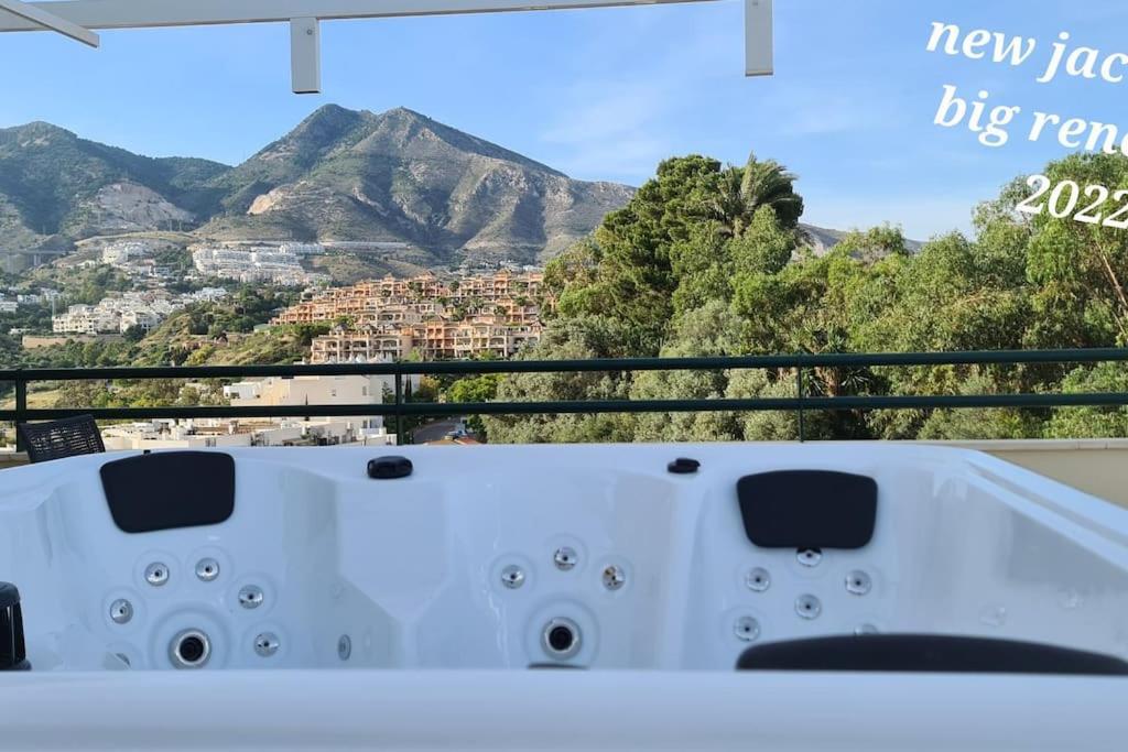 Luxury Penthouse With Sea&mountain Views & Hot Tub - Tranquility & Rest *