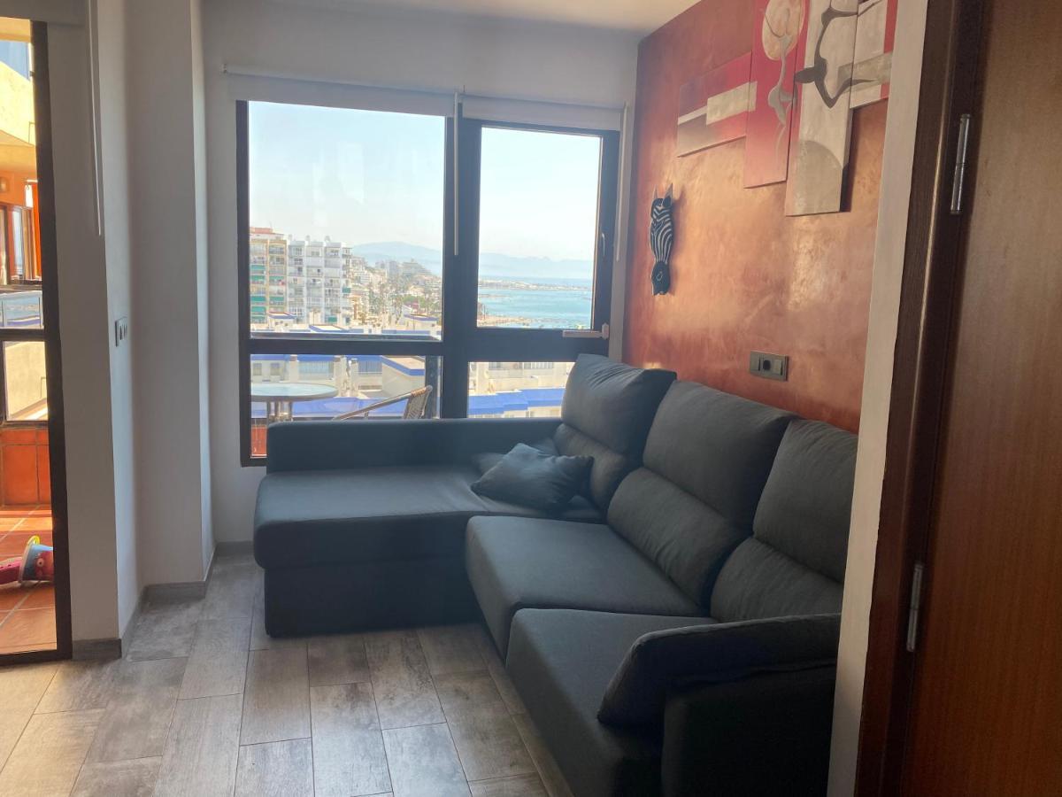 Apartamento Moderno En Primera Línea De Playa.