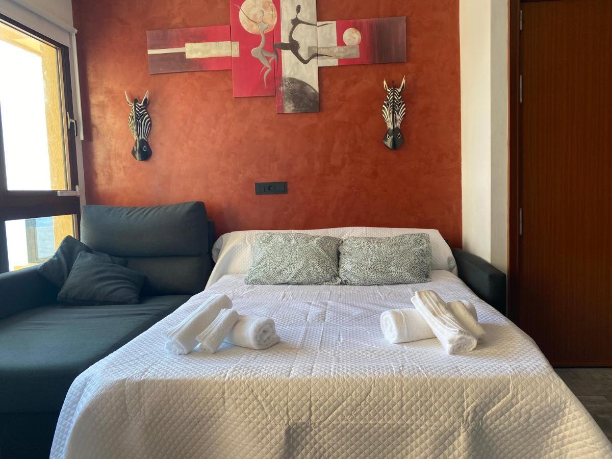 Apartamento Moderno En Primera Línea De Playa. *