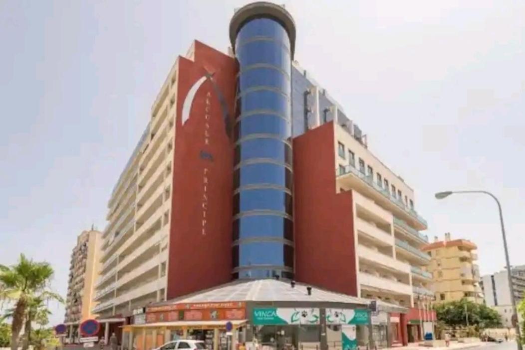 Elegante Alojamiento Con Piscina A 200 M Del Mar. Appartement