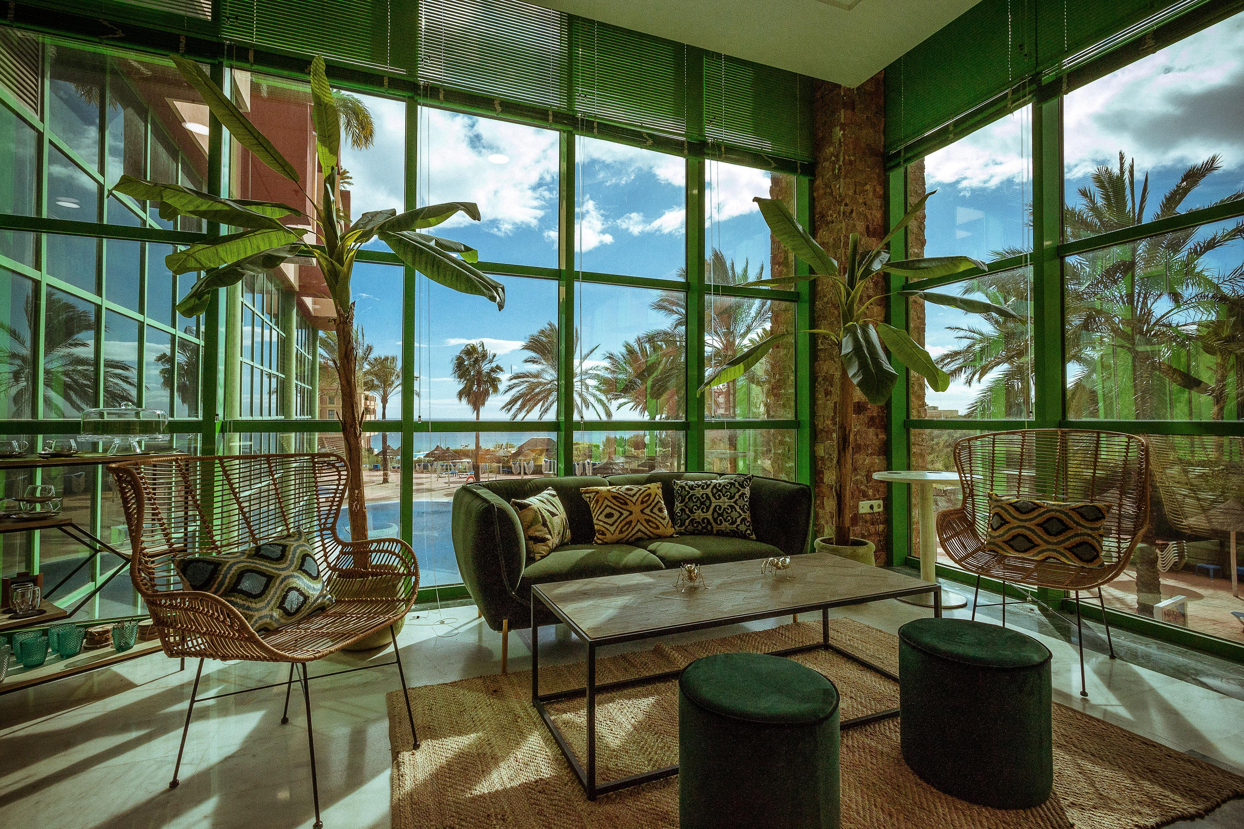 World Riwo Hotel. 4*