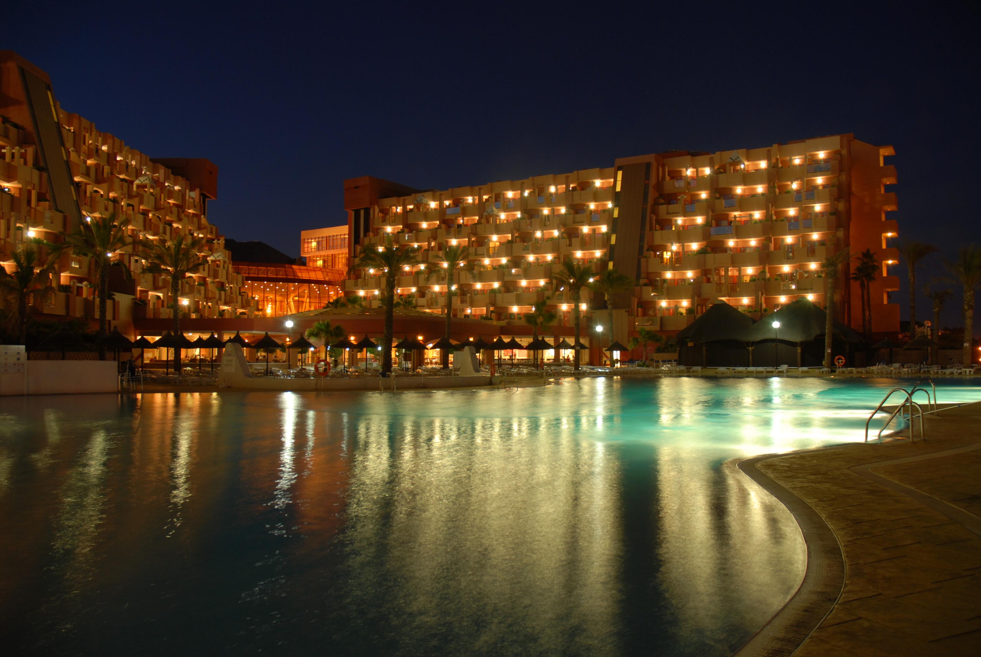 World Hotel
