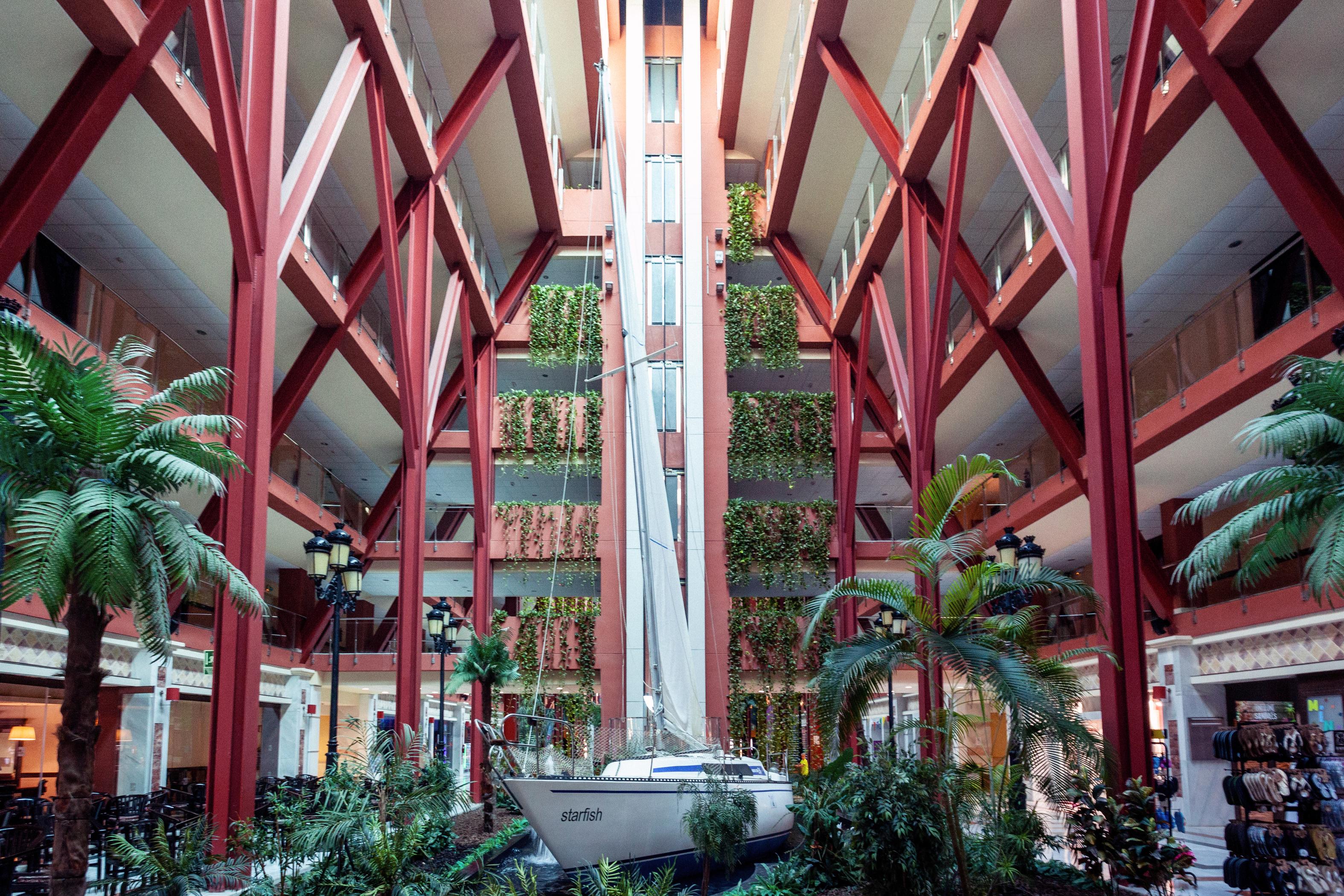 World Hotel 4*