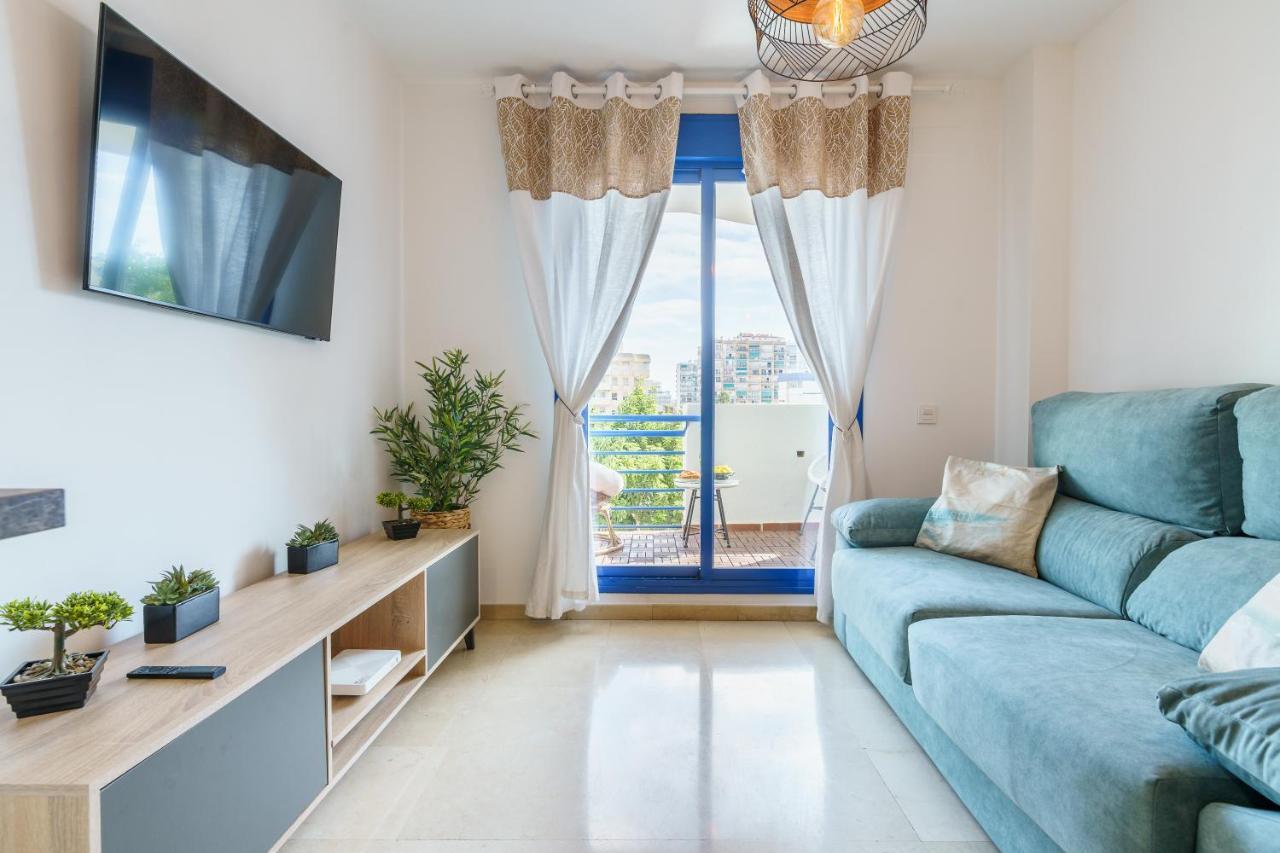 2nd Line From The , Seaviews + Parking &pool *