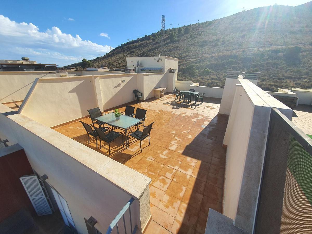 Cubo's Benalvistas Urban Love & 2 Free Parking Apartment *