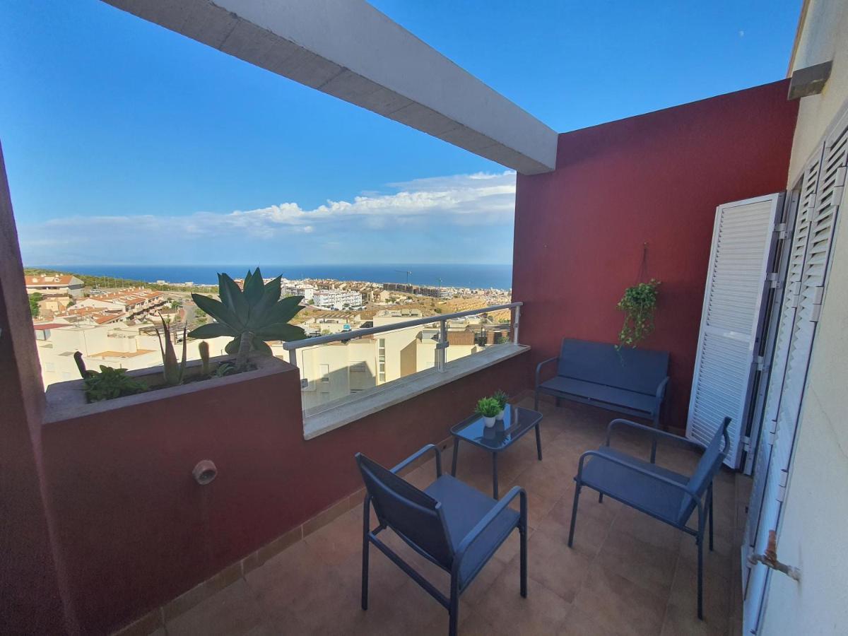 Cubo's Benalvistas Urban Love & 2 Free Parking * Benalmádena