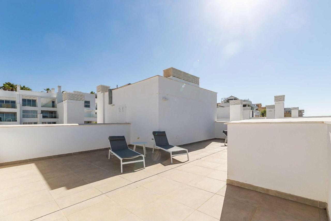 71-beachfront, Brand New Luxury Penthouse *