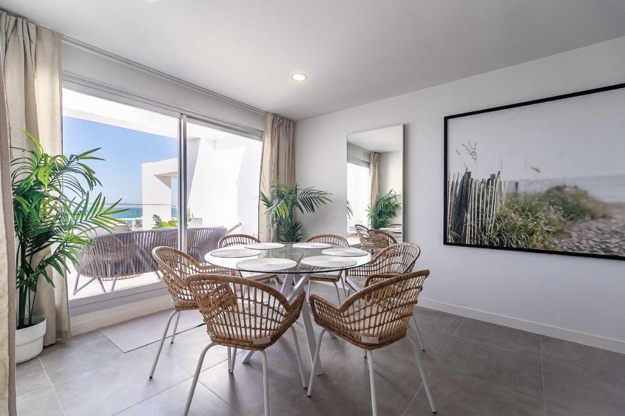 71-beachfront, Brand New Luxury Penthouse Apartment