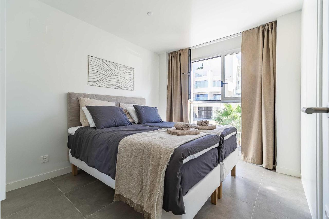 71-beachfront, Brand New Luxury Penthouse *
