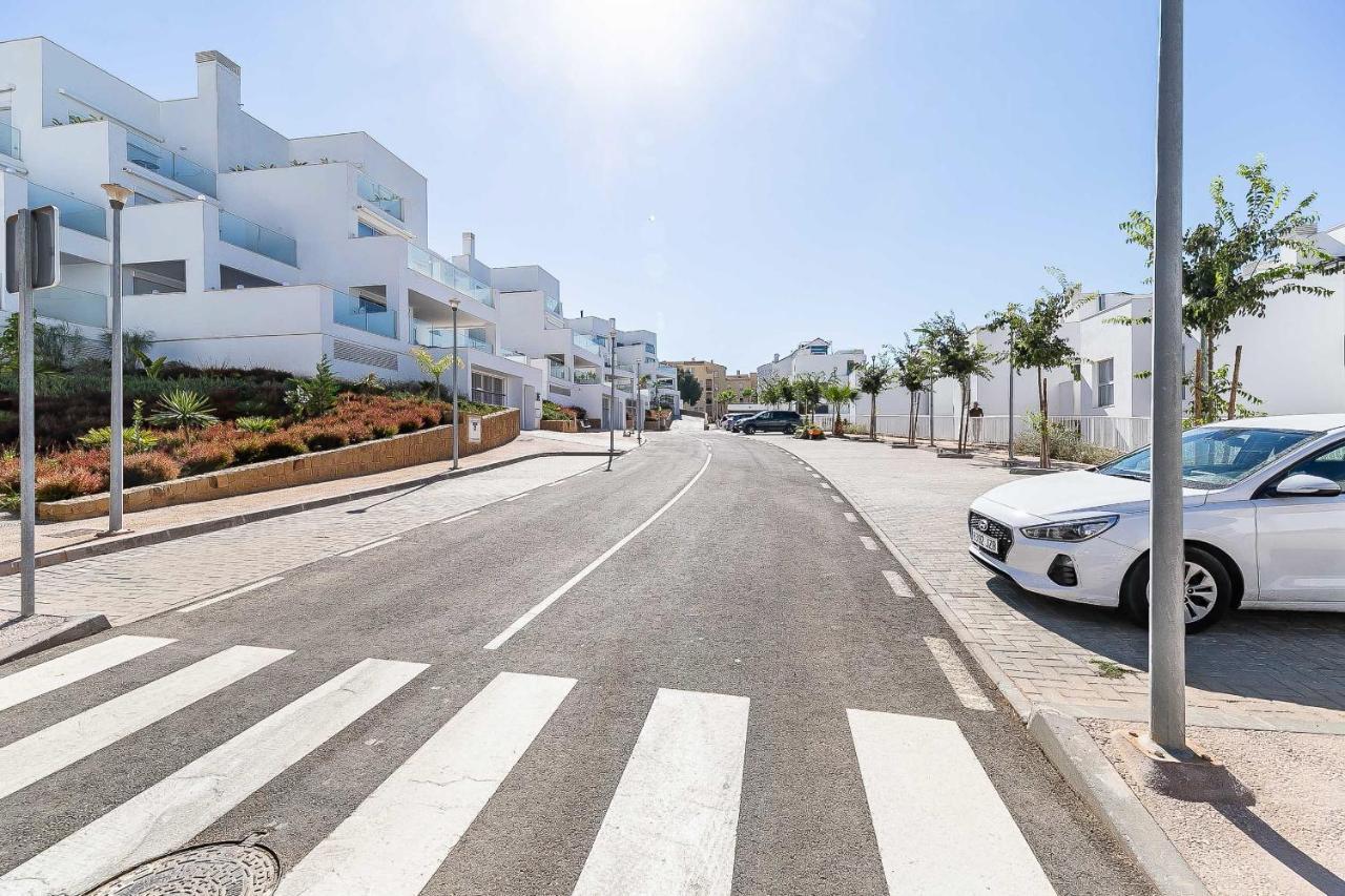 Apartment 71-beachfront, Brand New Luxury Penthouse *