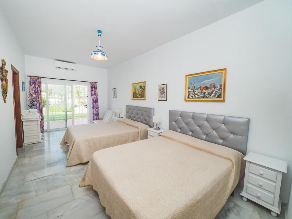 Cubo's Colinas Villa