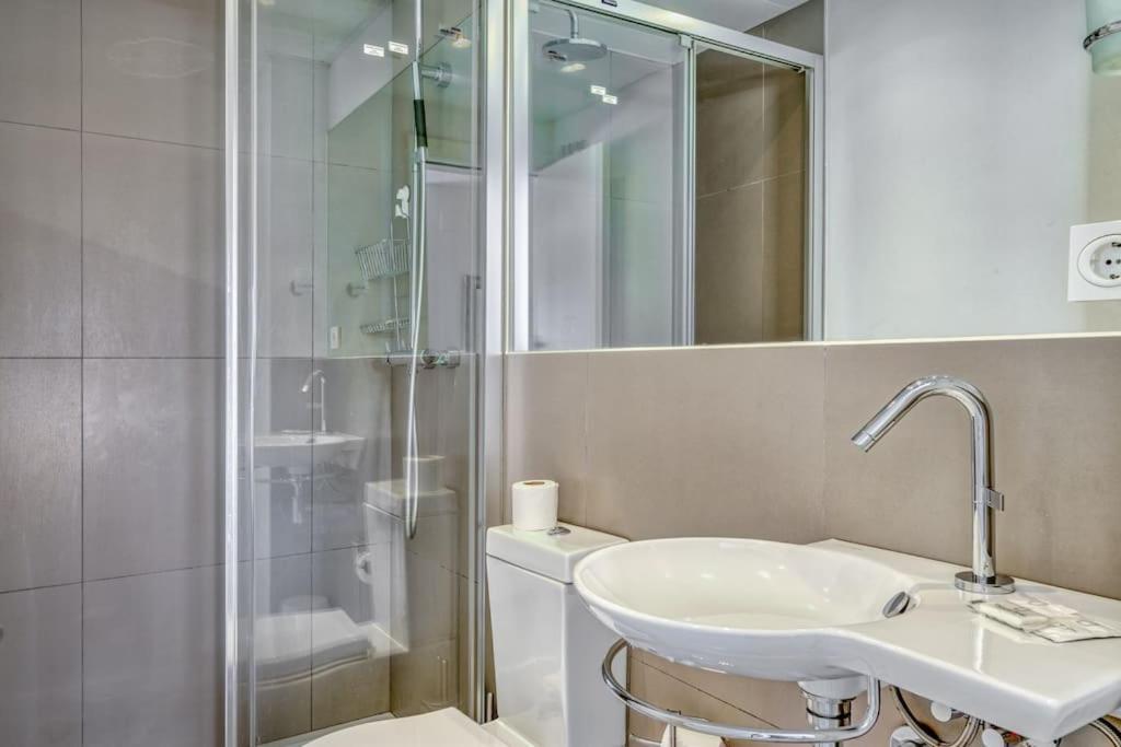Sunny Terrace With Jacuzzi In El Higueron By Costarentals - Ref 26 Benalmadena