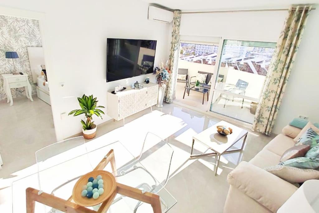 Apartment Lux. Frontbeach-terrace. 5 Pools.tv. 2 A.c.netflix Benalmadena