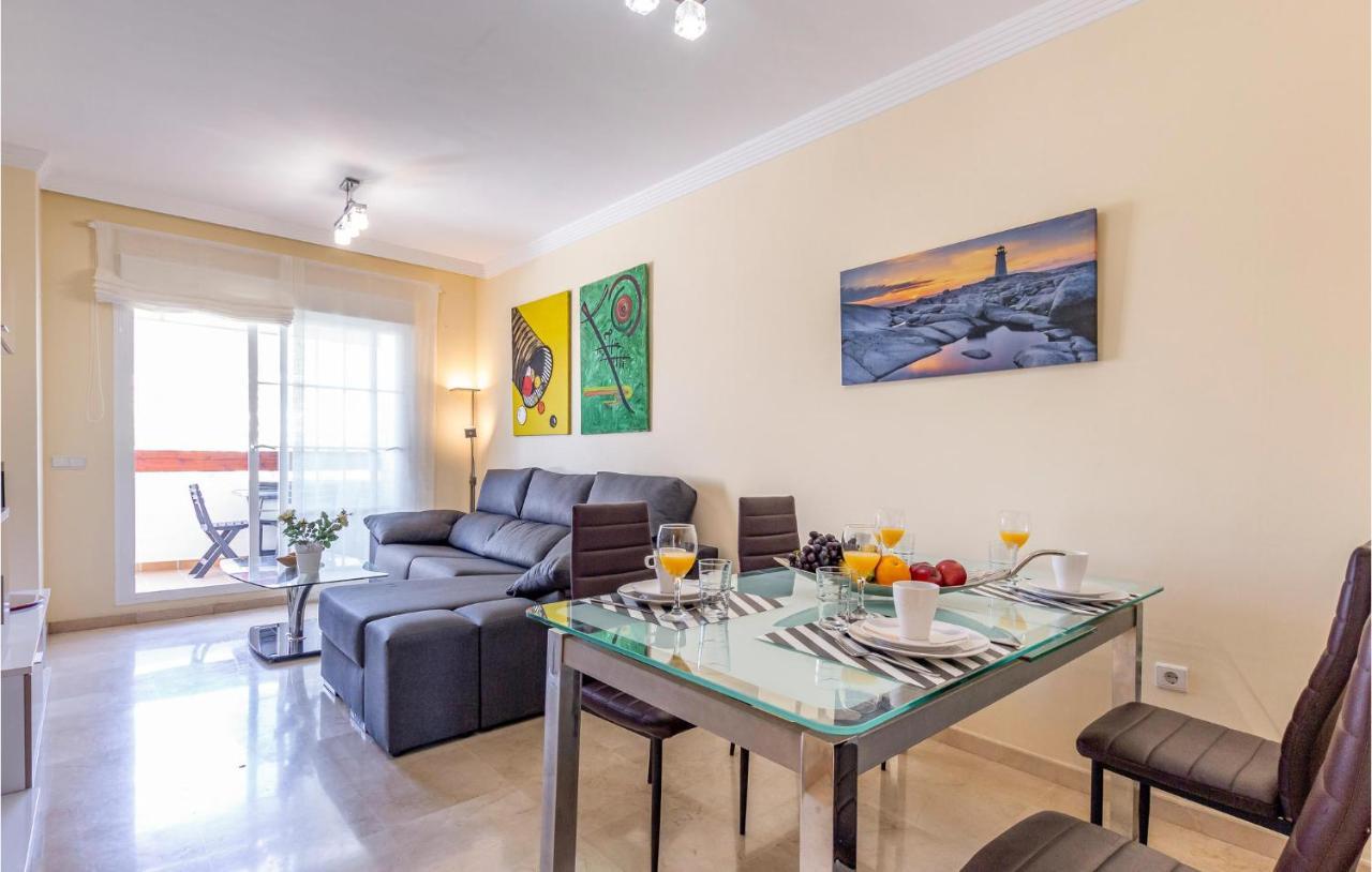 Appartement Beautiful In With Kitchen