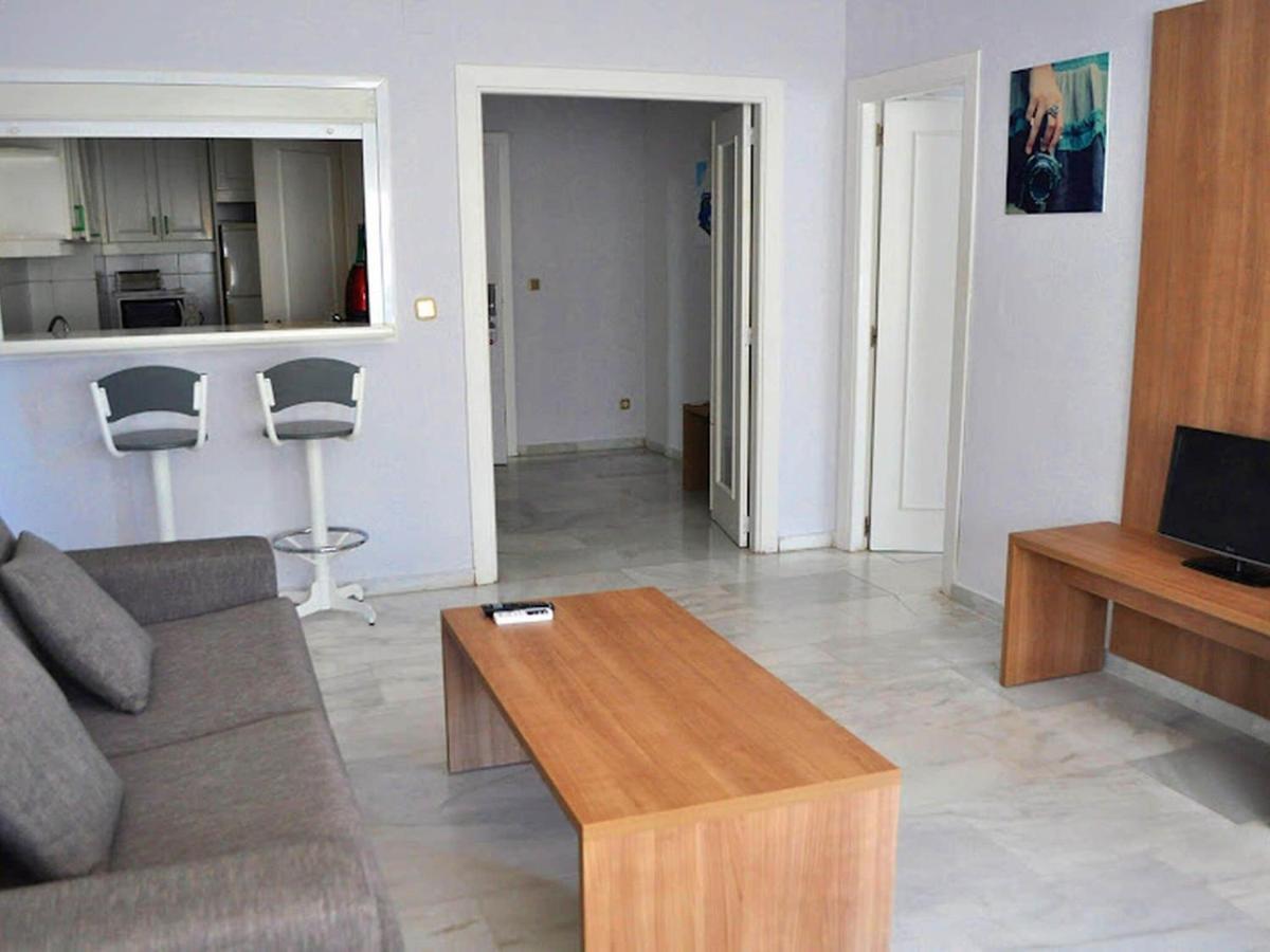 Apartment Beautiful In With Balcony Benalmádena
