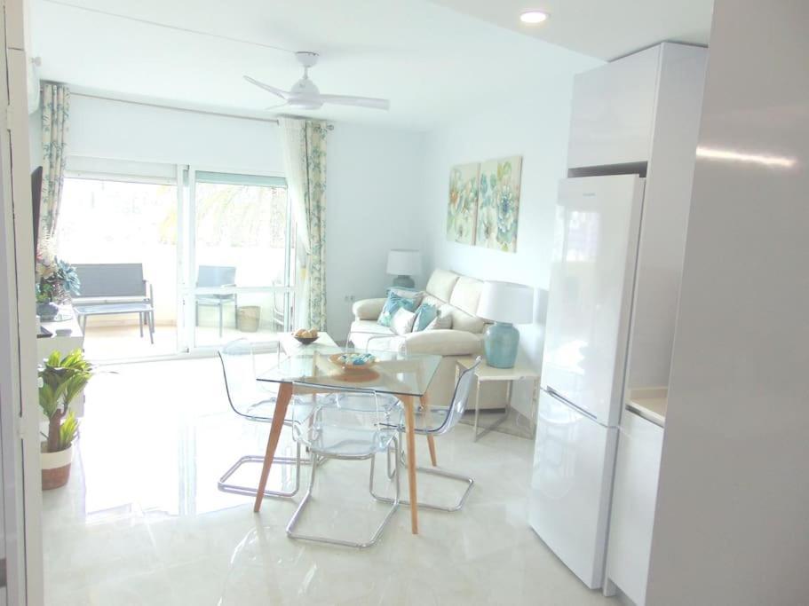 Lux. Frontbeach-terrace. 5 Pools.tv. 2 A.c.netflix * Benalmadena
