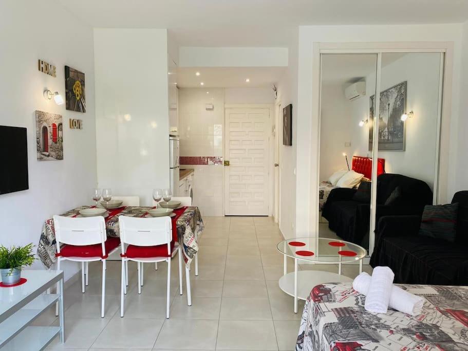 Benalbeach - Precioso Estudio En Con Piscinas, Parque Acuatico Y Zonas De Ocio, Playa A 100 Metros Appartement *