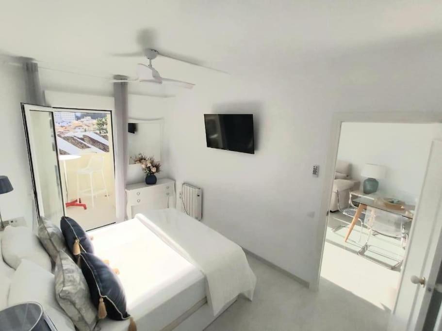 Apartment Lux. Frontbeach-terrace. 5 Pools.tv. 2 A.c.netflix Benalmadena