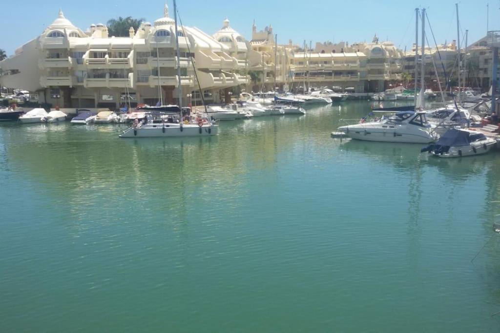 Lux. Frontbeach-terrace. 5 Pools.tv. 2 A.c.netflix Apartment