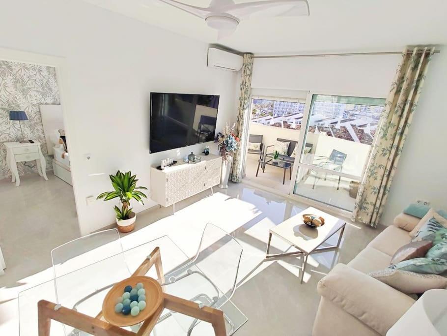 Lux. Frontbeach-terrace. 5 Pools.tv. 2 A.c.netflix Apartment Benalmadena