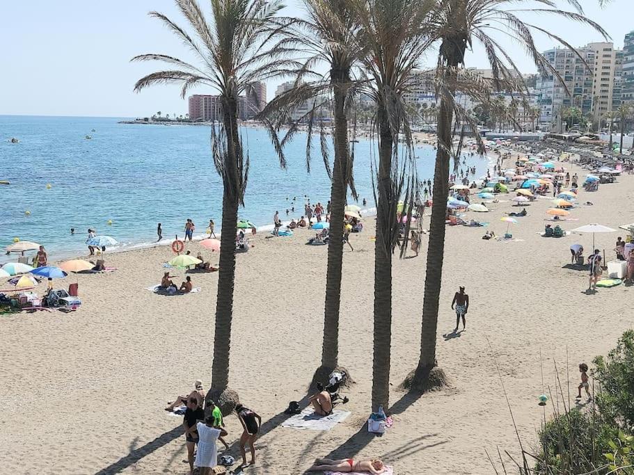 Lux. Frontbeach-terrace. 5 Pools.tv. 2 A.c.netflix *