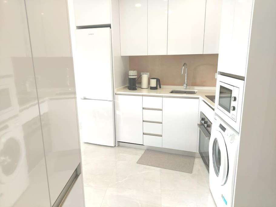Lux. Frontbeach-terrace. 5 Pools.tv. 2 A.c.netflix Apartment Benalmádena