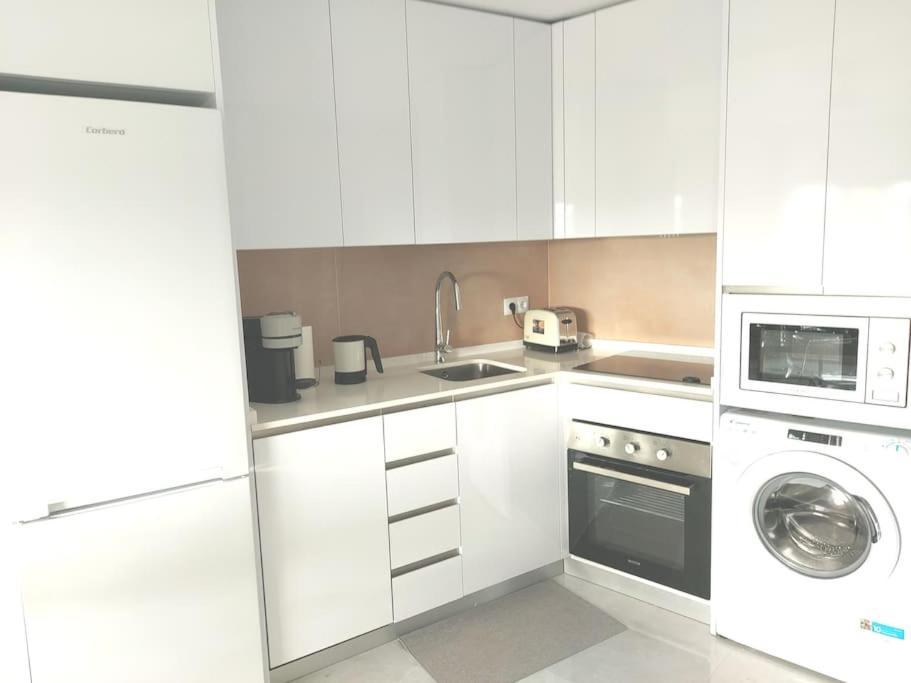 Lux. Frontbeach-terrace. 5 Pools.tv. 2 A.c.netflix Apartment Benalmadena