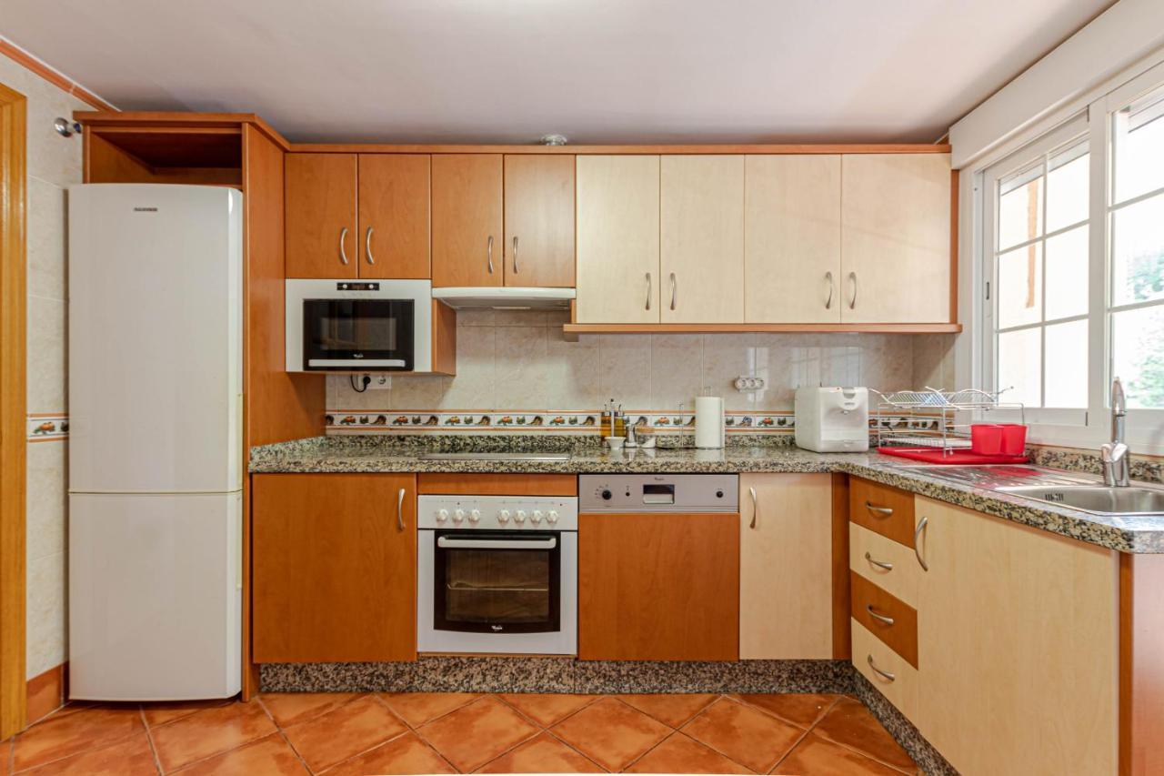Apartment 797 Rentals- Piso Con Amplia Terraza A Solo 1 Min De La Playa