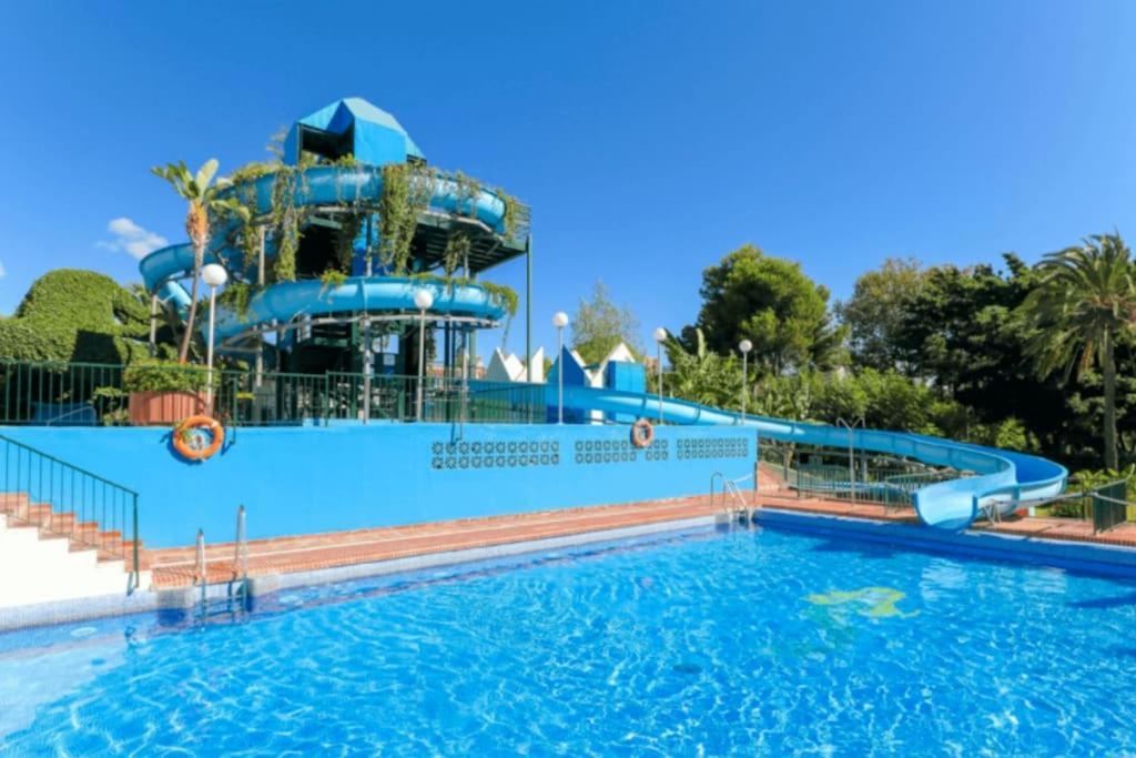 Benalbeach - Precioso Estudio En Con Piscinas, Parque Acuatico Y Zonas De Ocio, Playa A 100 Metros Benalmádena