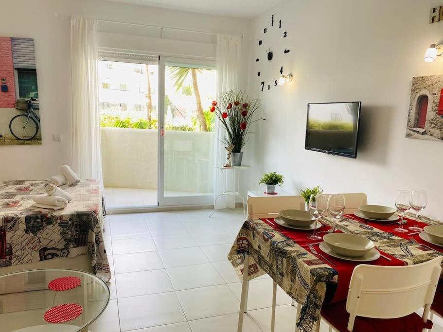 Benalbeach - Precioso Estudio En Con Piscinas, Parque Acuatico Y Zonas De Ocio, Playa A 100 Metros *
