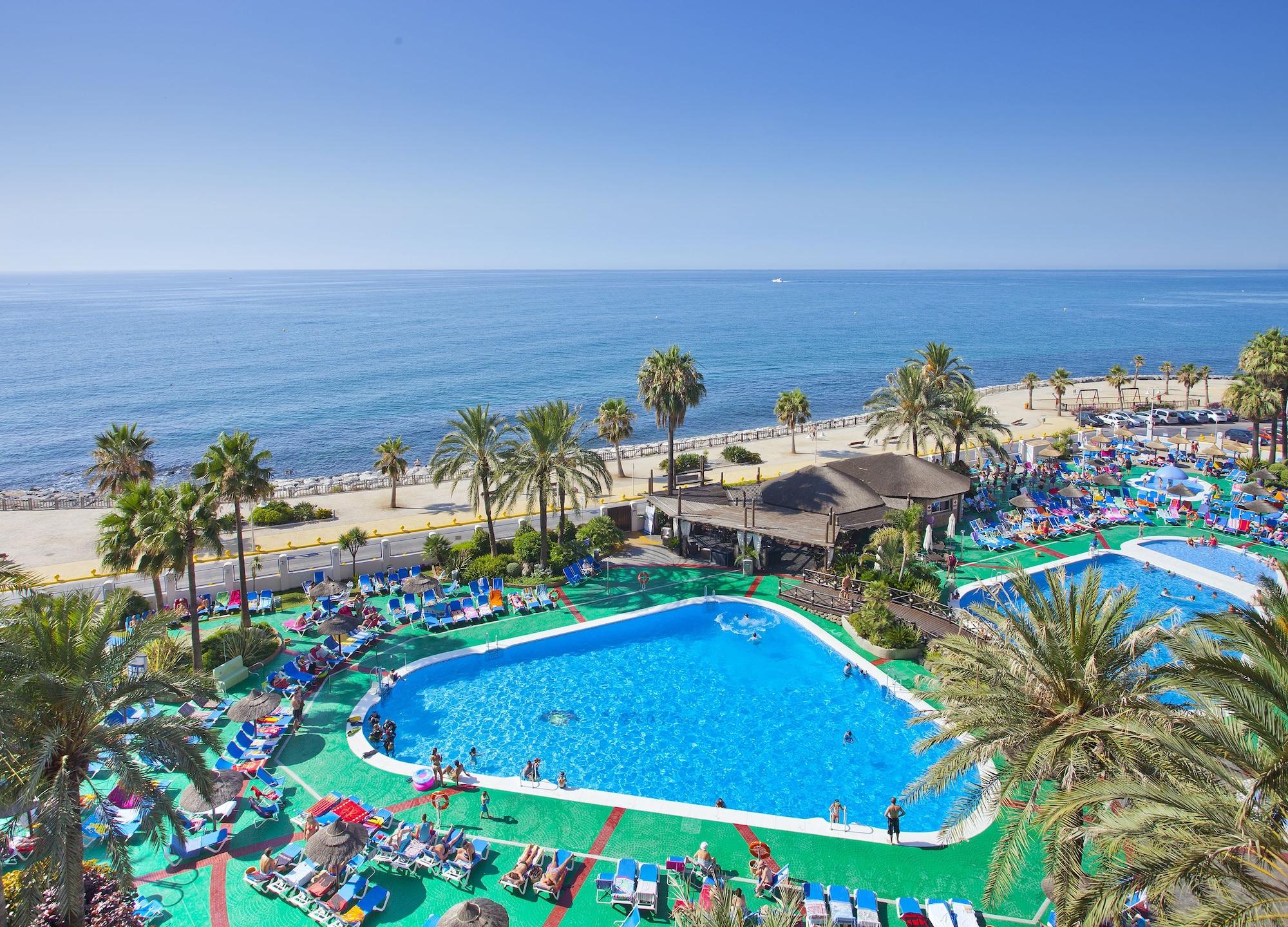 Sunset Club Aparthotel 4*