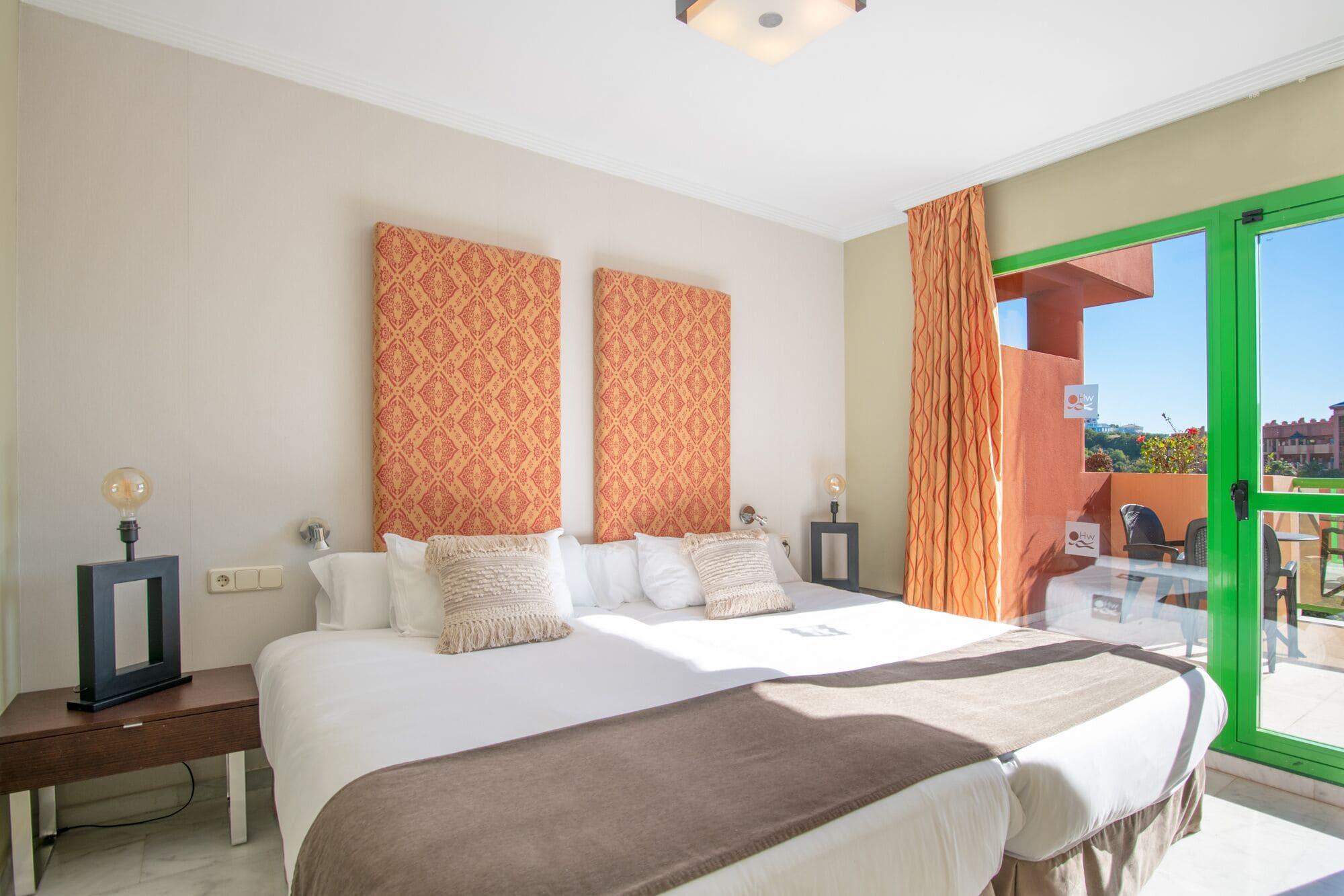 World Riwo Hotel. Hotel 4*