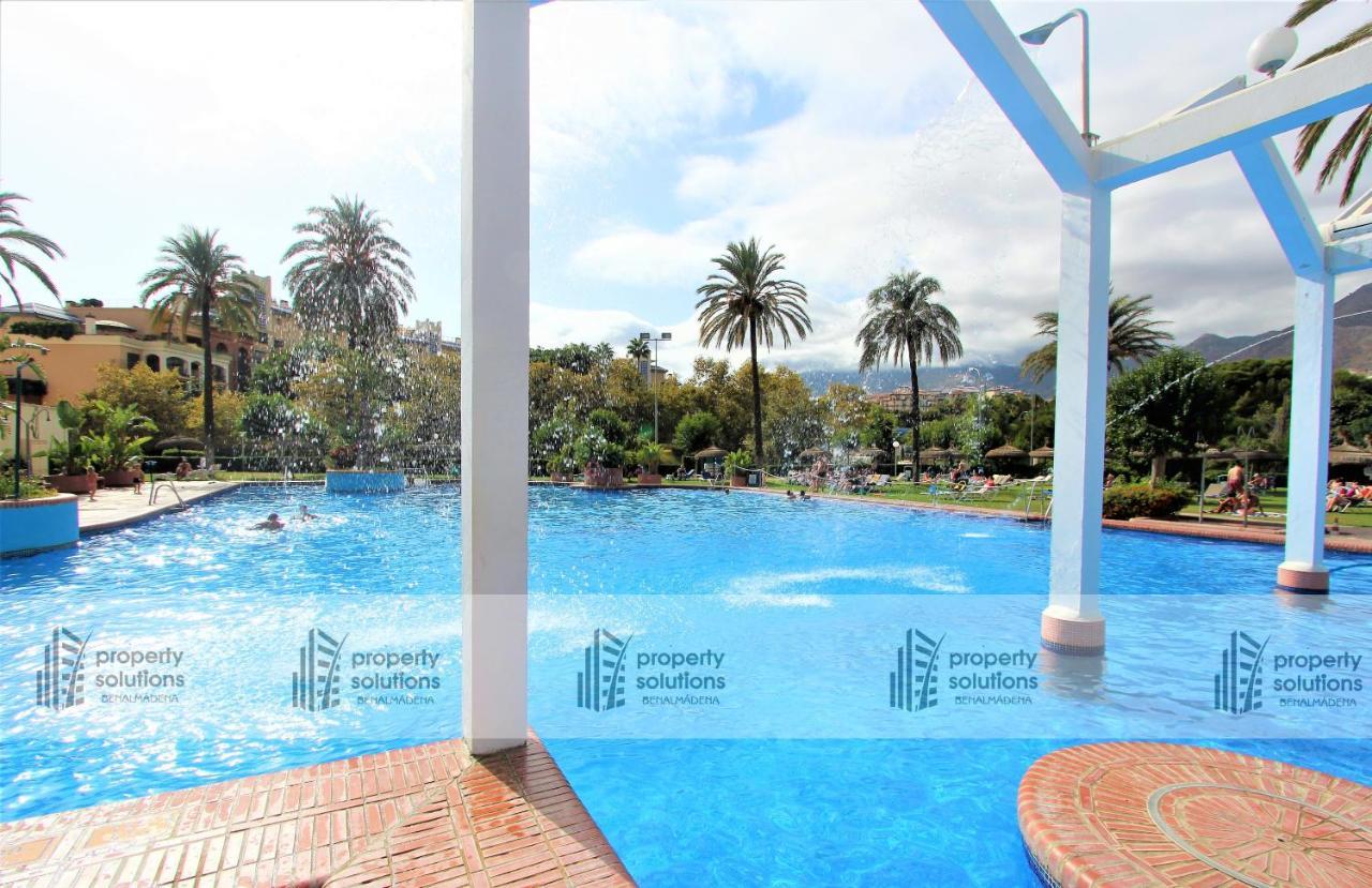 Apartment 1010 Benalbeach - Apartamento Con Vista Al Mar - Piscina Todo El Ano - Primera Linea De Playa *