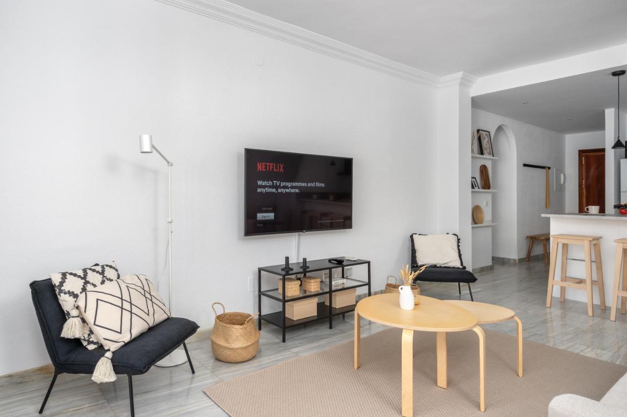 Apartment Stunning 3br Flat Near And Puerto Marina By Costarentals - Ref 150 *