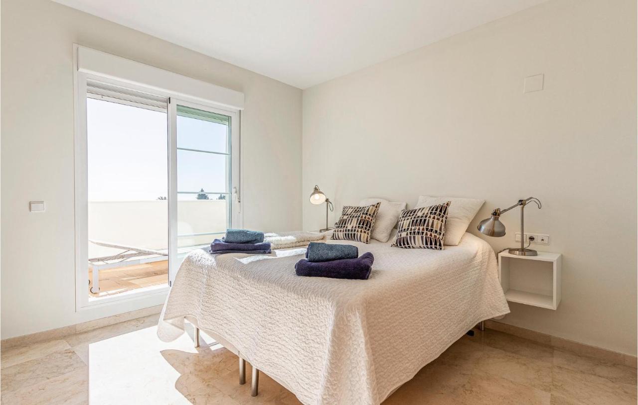 Awesome In Benalmdena With Wifi, 2 Bedrooms&outdoor Swimming Pool *