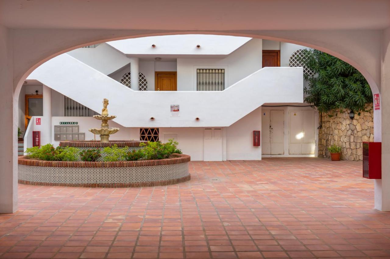 Apartment Stunning 3br Flat Near And Puerto Marina By Costarentals - Ref 150 *