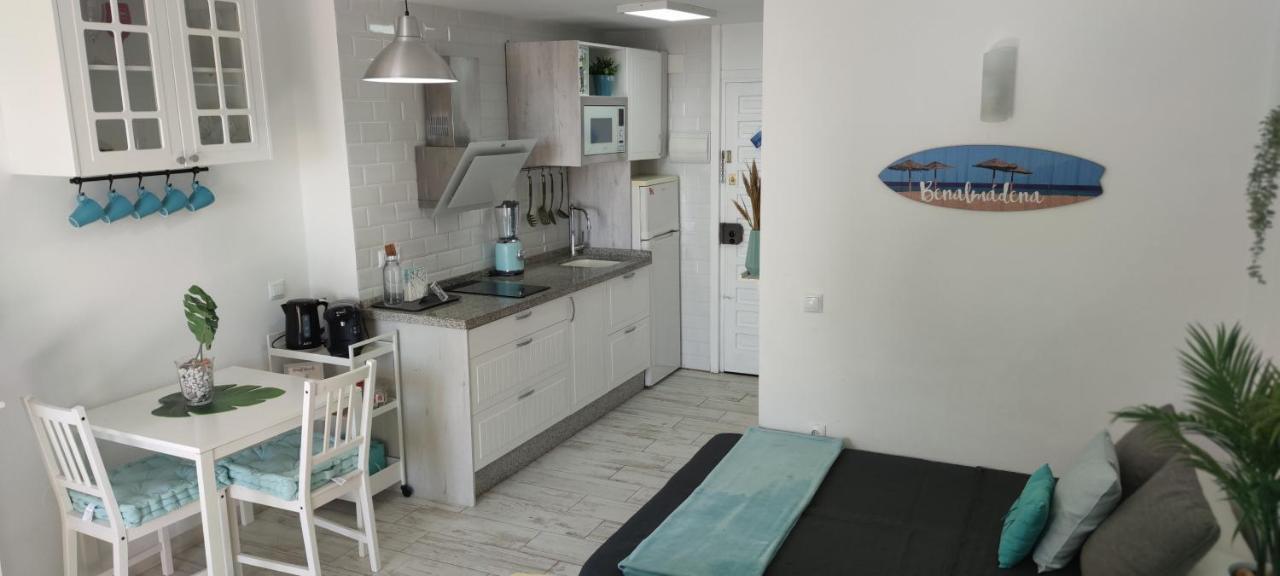 El Estudio De La Playa Benalbeach Holidays Deluxe *