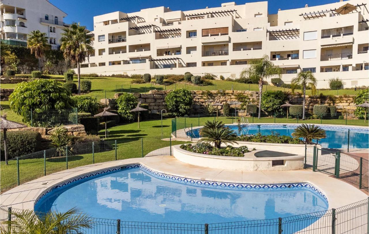 Appartement Awesome In Benalmdena With Wifi, 2 Bedrooms&outdoor Swimming Pool