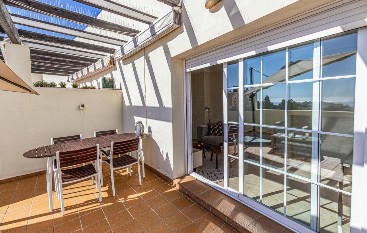 Awesome In Benalmdena With Wifi, 2 Bedrooms&outdoor Swimming Pool Benalmádena