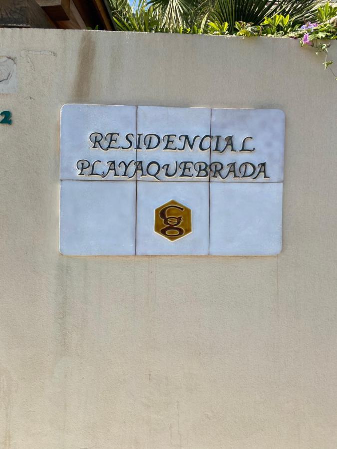 Residencia Playaquebrada *